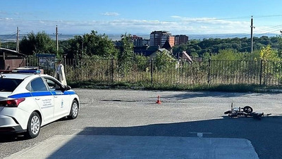 Автомобилистка сбила двоих детей на электровелосипедах в Ессентуках