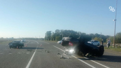 Автомобиль перевернулся на трассе Ставрополья