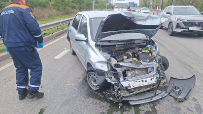 В Минераловодском округе в ДТП с КамАЗом пострадала пассажирка легковушки