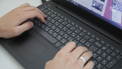 Чаще всего ставропольцы продают с доставкой одежду, а приобретают запчасти