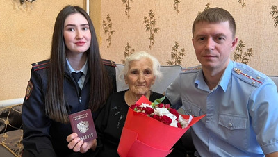 Полиция Ставрополья помогла оформить гражданство РФ 98-летней уроженке Армении