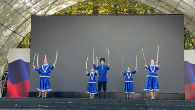 Фестиваль военно-патриотических клубов и творческих объедений Ставропольского округа Терского казачьего войска в парке Победы