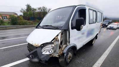 Угон маршрутки в Минераловодском округе закончился полицейской погоней и аварией