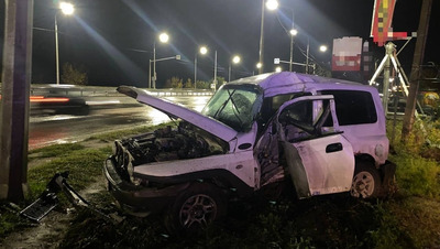 В Ставрополе водитель внедорожника скончался после столкновения с опорой ЛЭП