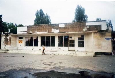 #день_в_истории 3 ноября 2009 года Бывший кинотеатр Дружба в Ставрополе находится в аварийном состоянии