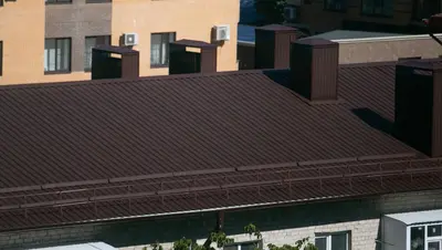 Крышу многоквартирного дома отремонтировали в селе Кочубеевском