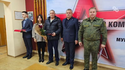 В Предгорном округе семьям погибших участников СВО передали награды бойцов