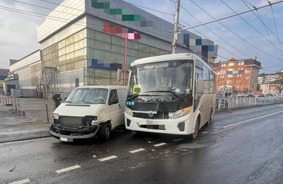 6-месячный ребёнок пострадал в аварии с участием автобуса в Ставрополе