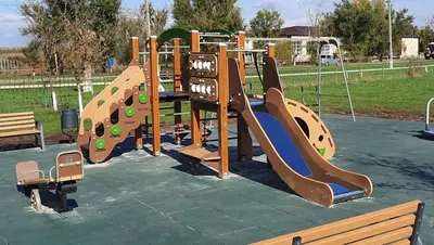 В селе Новоселицкого округа построили детскую площадку