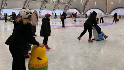 Ледовый каток в центре Ставрополя открылся для посетителей