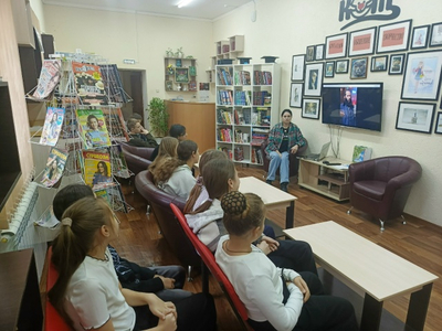 Грачёвские школьники познакомились с миром Афанасия Фета в литературной гостиной