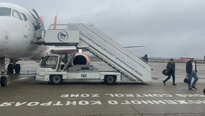 Прокуратура начала проверку из-за экстренной посадки самолёта в Минводах