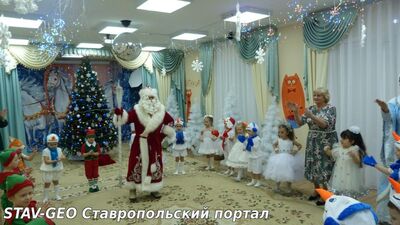 Детский сад №34 Новогодние утренники в средних группах №14, №18 и в старшей группе № 16