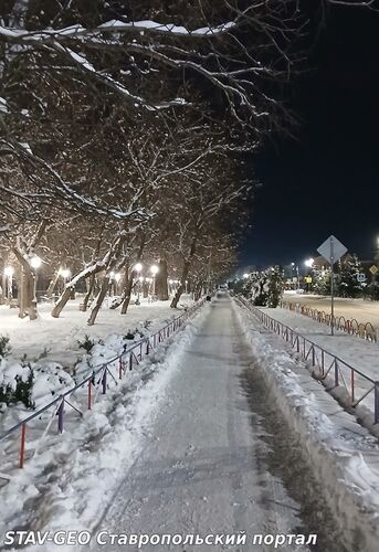 Зимняя прогулка, по вечернему району Гармония