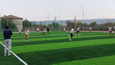 На новом поле школы №23 в селе Свободы Предгорного округа прошёл футбольный матч