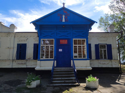 В Кировском округе до конца года отремонтируют музей имени А.В. Чухно в посёлке Коммаяк.