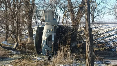 «УАЗ» опрокинулся после столкновения с автобусом на Ставрополье