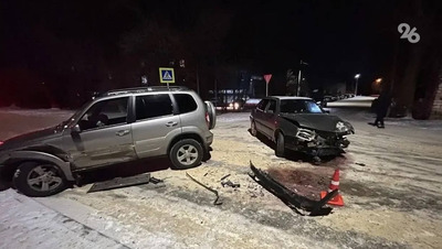 Автомобилистка пострадала при столкновении с легковушкой в Светлограде