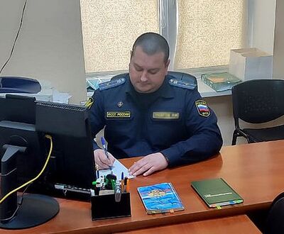 в результате принудительных мер судебных приставов пострадавший взыскал моральный вред