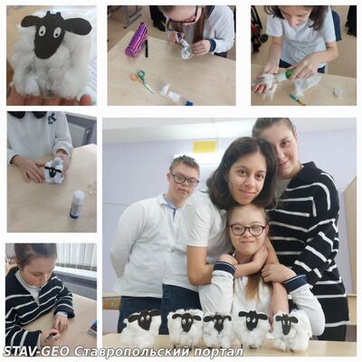 МБОУ СОШ №23 на уроке труда в 9 КР классе ребята с увлечением мастерили поделки.