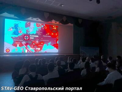 МБОУ СОШ №25 капитан Росгвардии участник СВО Дедков А. Е. провел урок мужества для обучающихся 9-х классов