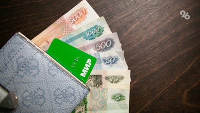 Юрист предупредил о рисках «забытых» банковских карт