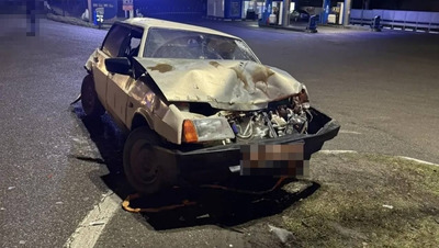 ДТП на трассе в Ставропольском крае: грузовик врезался в легковушку, пешеходы пострадали