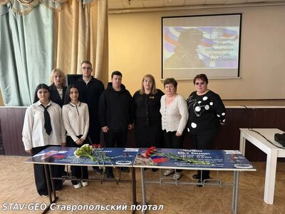 В школе станицы Незлобной открыли Парты Героев