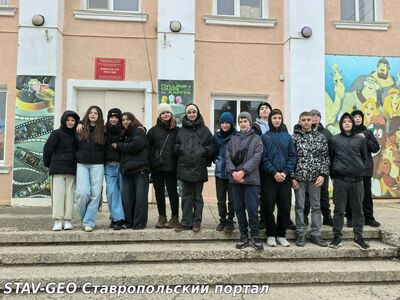 МБОУ СОШ №25 Обучающиеся 6 «Д» класса дружным коллективом отправились в кинотеатр на премьеру года