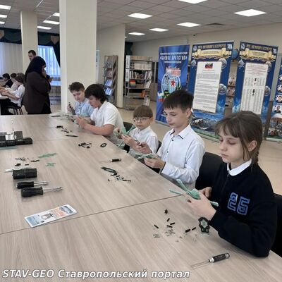 МБОУ СОШ №25 состоялось выездное занятие школы БПЛА в рамках социального проекта «Феникс».