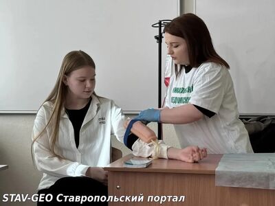 МБОУ СОШ №25 Профориентация в действии: ученики 9-х классов познакомились с профессией медицинской сестры!