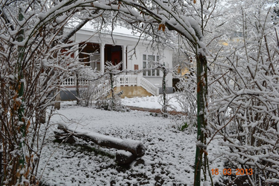 11 марта 1962 года в Кисловодске открылся Мемориальный музей-усадьба художника Николая Александровича Ярошенко.