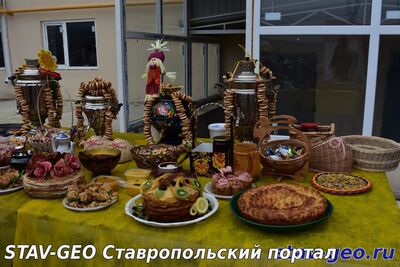 День за днем Празднование Масленицы в жилом районе «Гармония»