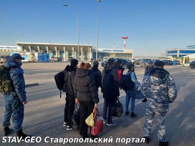 Ставропольские судебные приставы выдворили очередную партию незаконных мигрантов