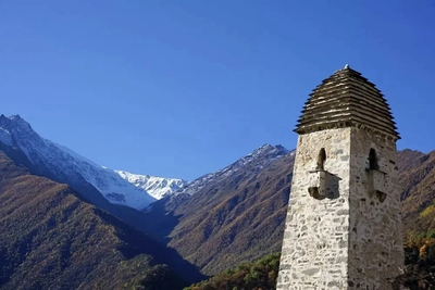 Эрзи: город башен, где живет история гор