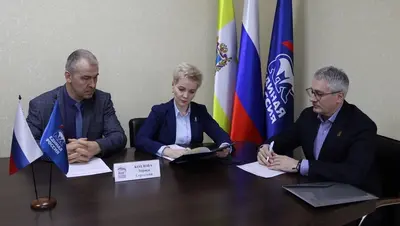 Лавров и Кармазина подали заявки на предварительное голосование «Единой России» на Ставрополье