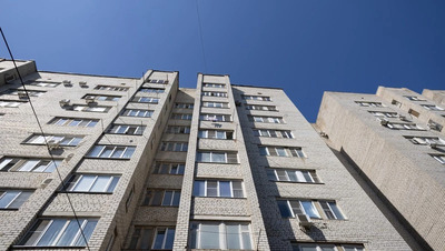 На Ставрополье жильцов многоэтажки заставили демонтировать самовольную кладовку