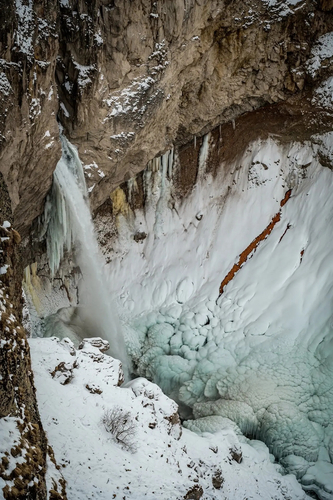 Замерзшие водопады Джилы-су