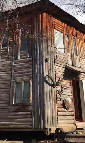 Крутящийся дом в Архызе