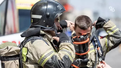 Легковушка сгорела во дворе на севере Ставрополя