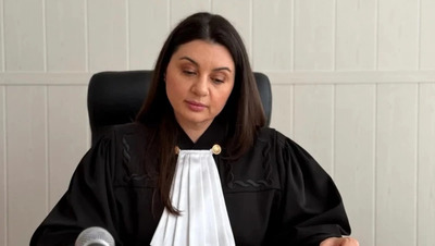 Двух ставропольчанок осудили условно за кражу денег с телефона знакомого