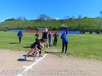 В Кировском округе прошли соревнования по лёгкой атлетике среди школьников