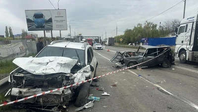 Бесправник на «семёрке» устроил массовое ДТП в Невинномысске, четверо в больнице