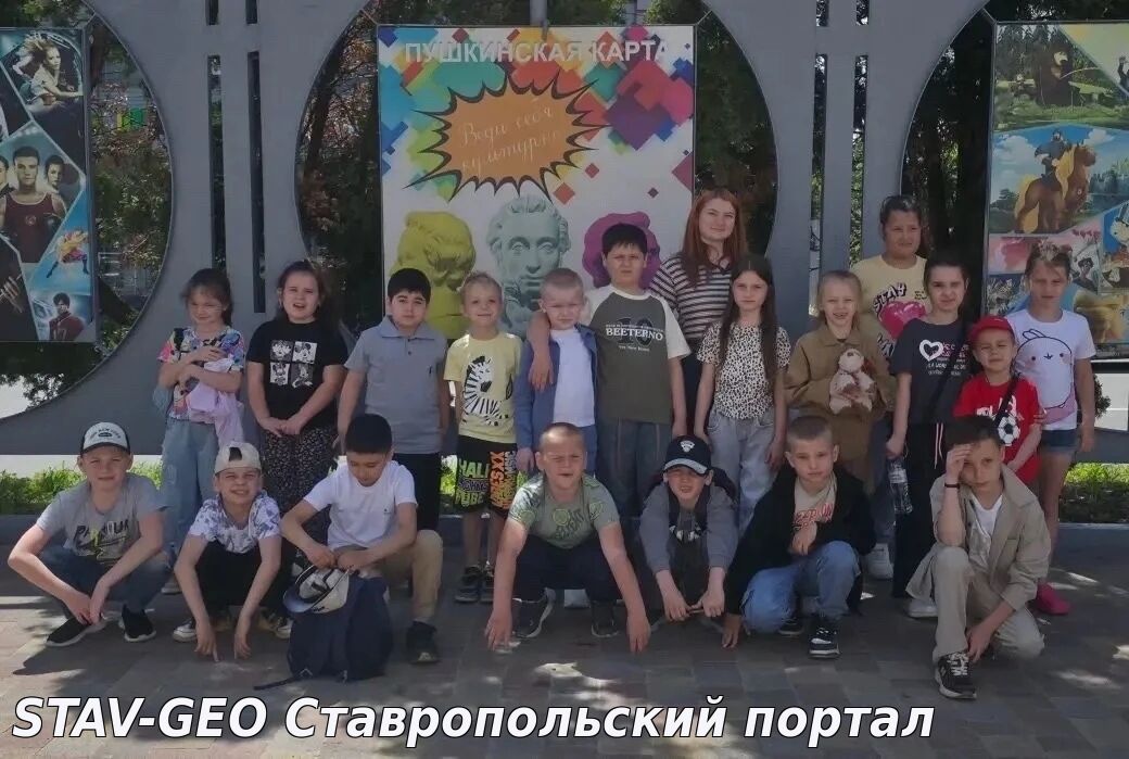 В Михайловске второклассники посетили кинотеатр и посмотрели «Богатырей»