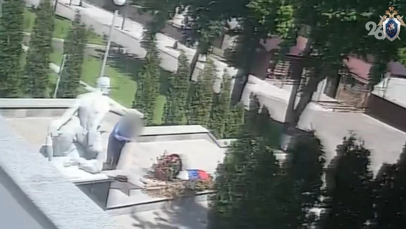 Жителя Изобильненского округа подозревают в осквернении братской могилы
