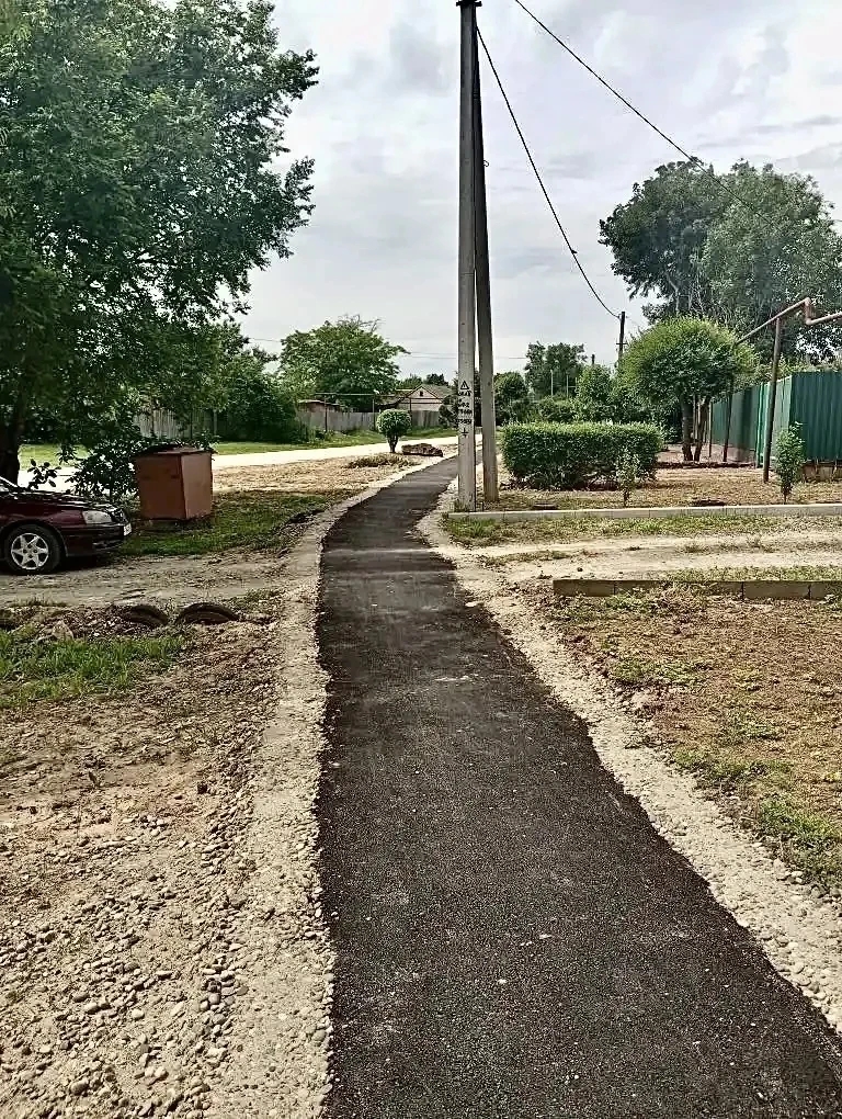 В селе Дивном сделали новый тротуар