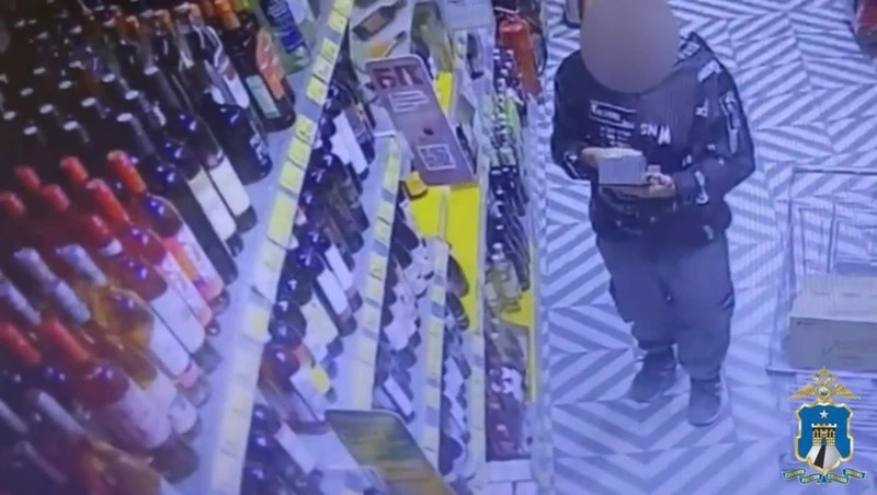 В Новопавловске 32-летний мужчина попался на краже элитного алкоголя из магазина
