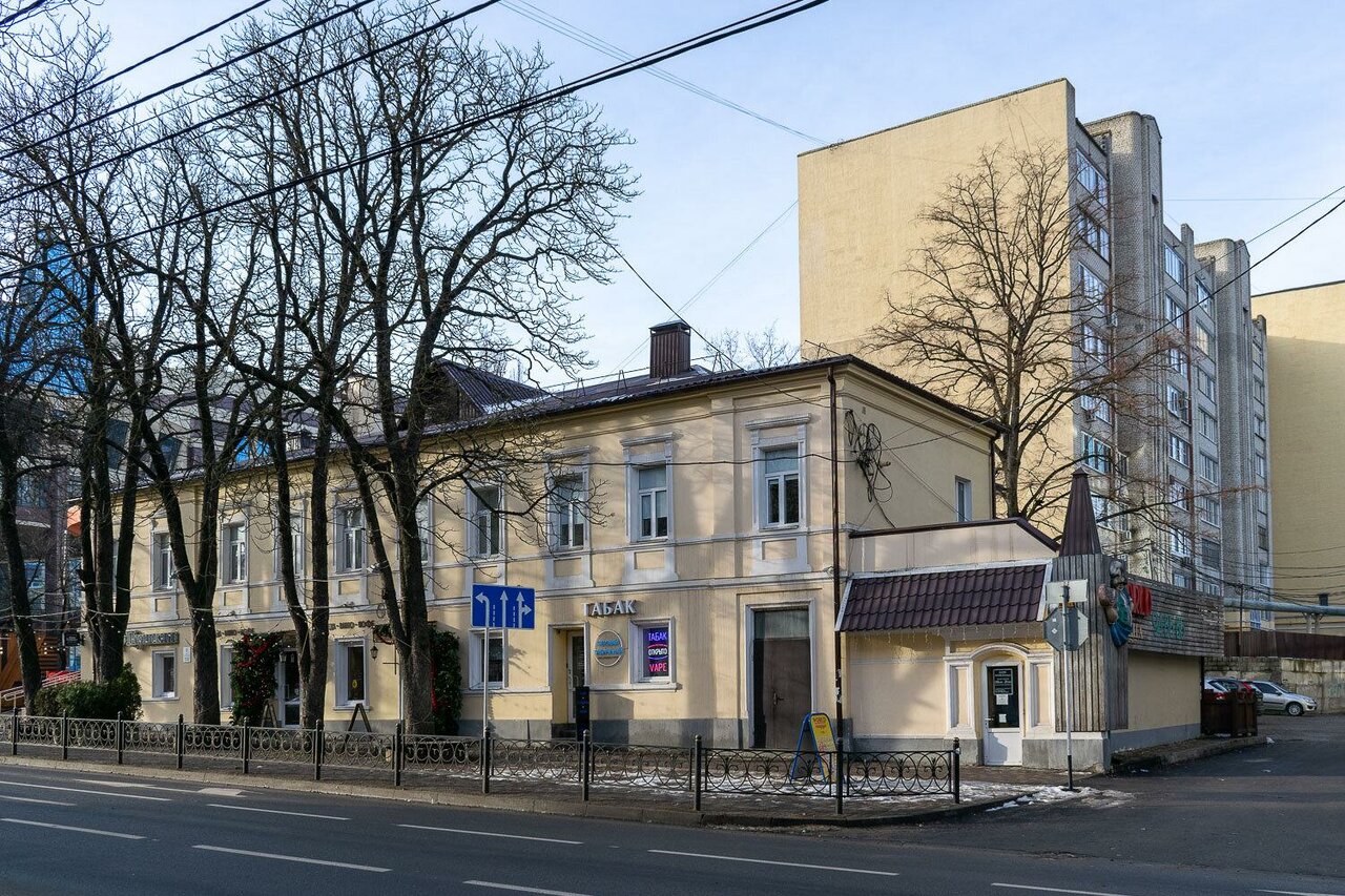 Ставрополь: здание бывшей женской воскресной школы на ул. Пушкина