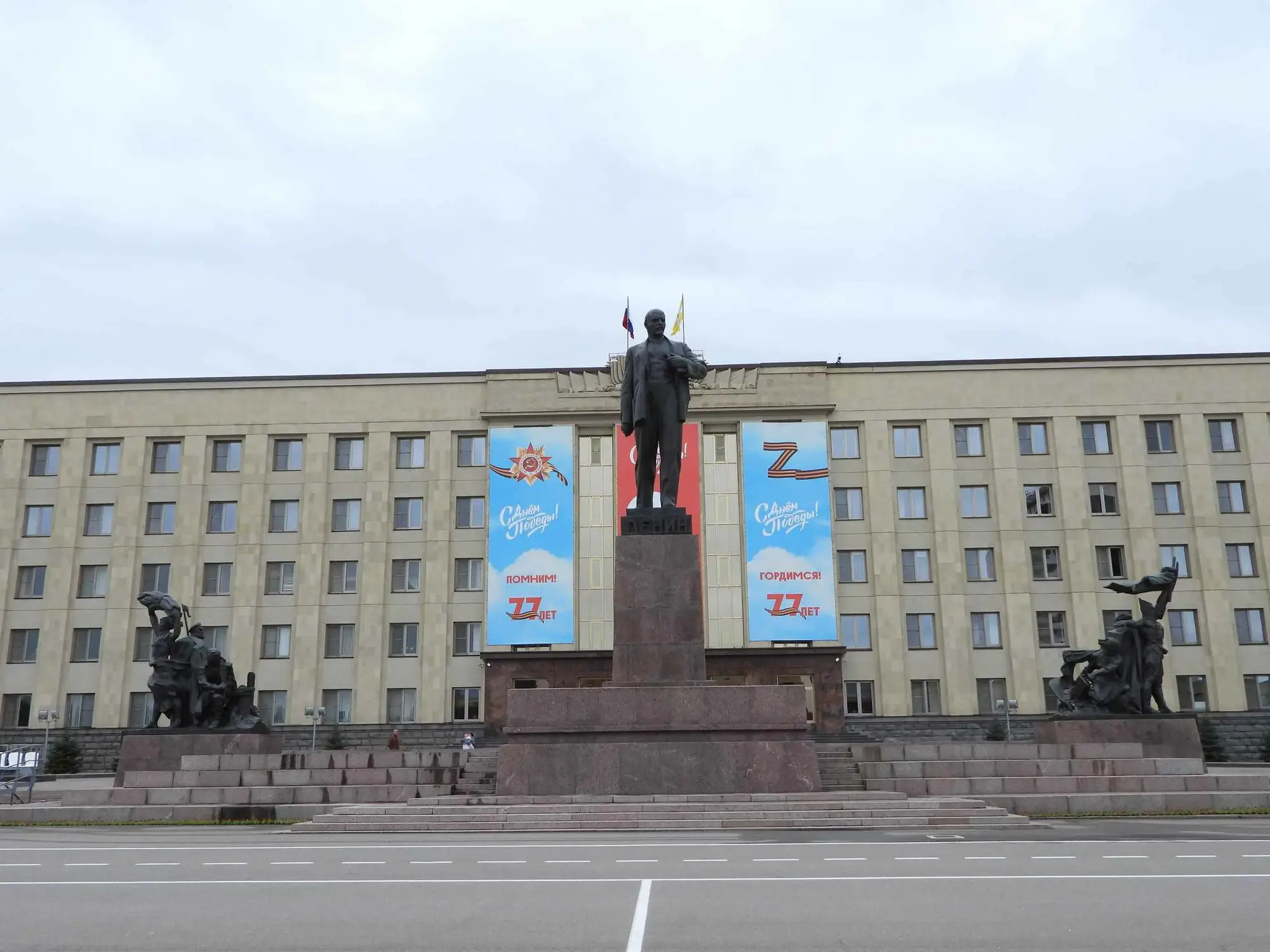 Памятник Ленину в Ставрополе: что посмотреть на площади Ленина