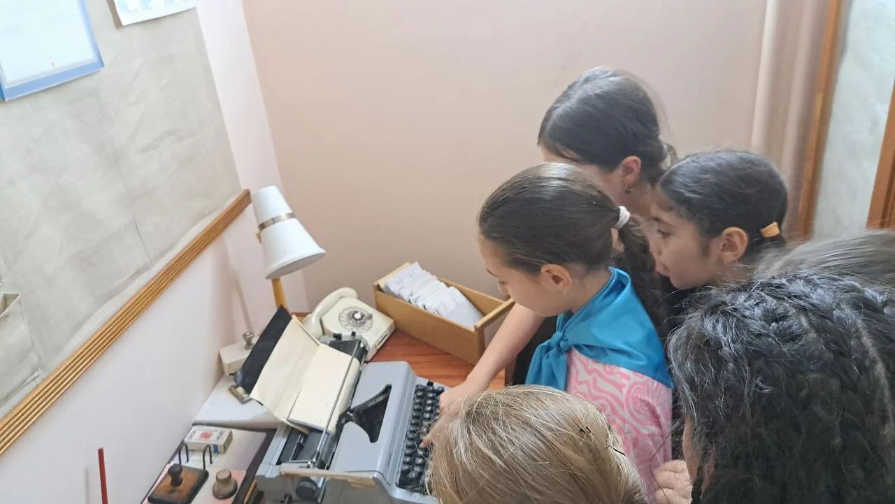 Архивное лето для школьников